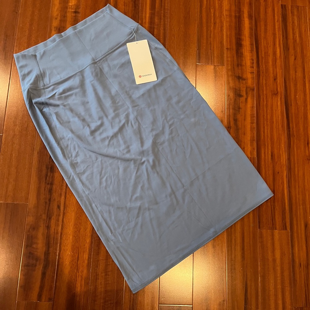 Lululemon Nulu Midi Skirt Slim-Fit HR Windy Blue High Rise Athletic Fitted New M
